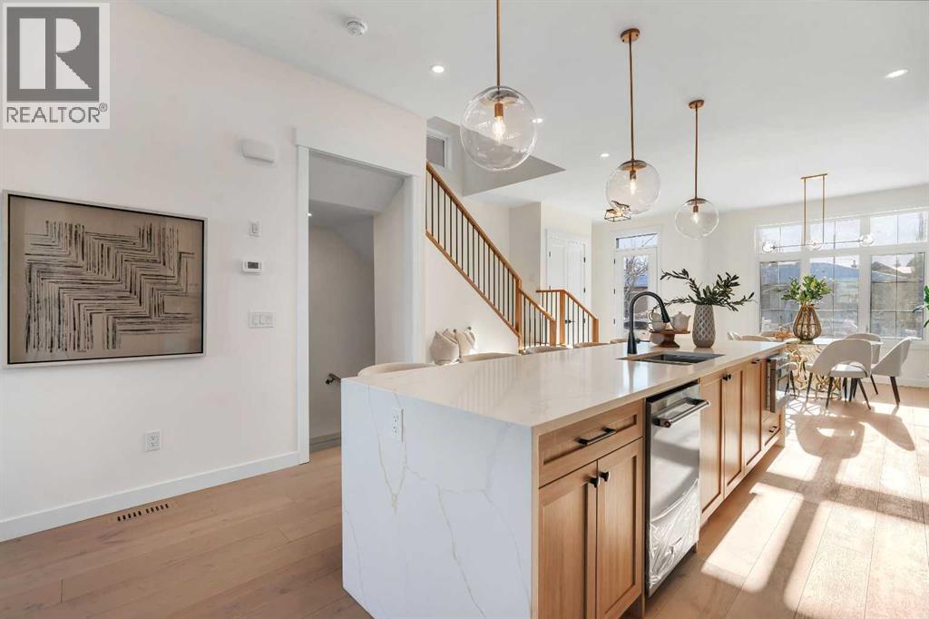 2436 30 Avenue SW, Calgary, Alberta  T3E 2M1 - Photo 7 - A2281777