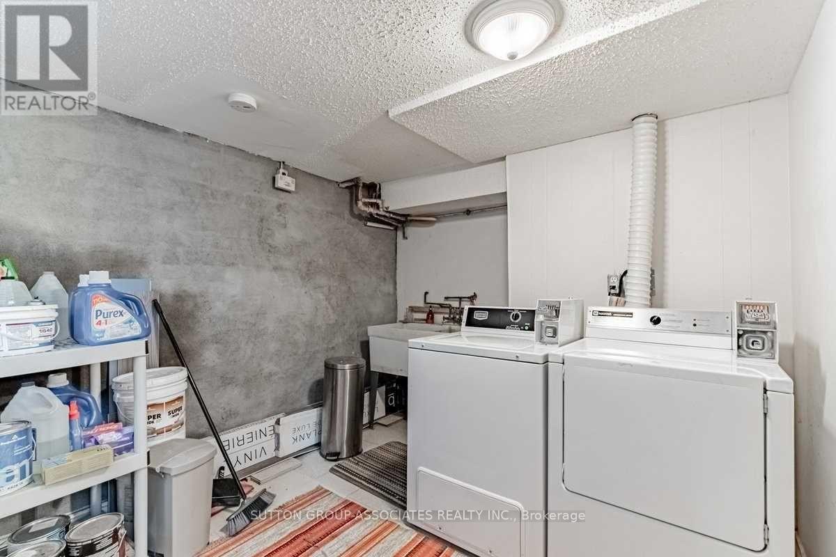 Lower - 57 Aziel Street, Toronto, Ontario  M6P 2N8 - Photo 8 - W13025592