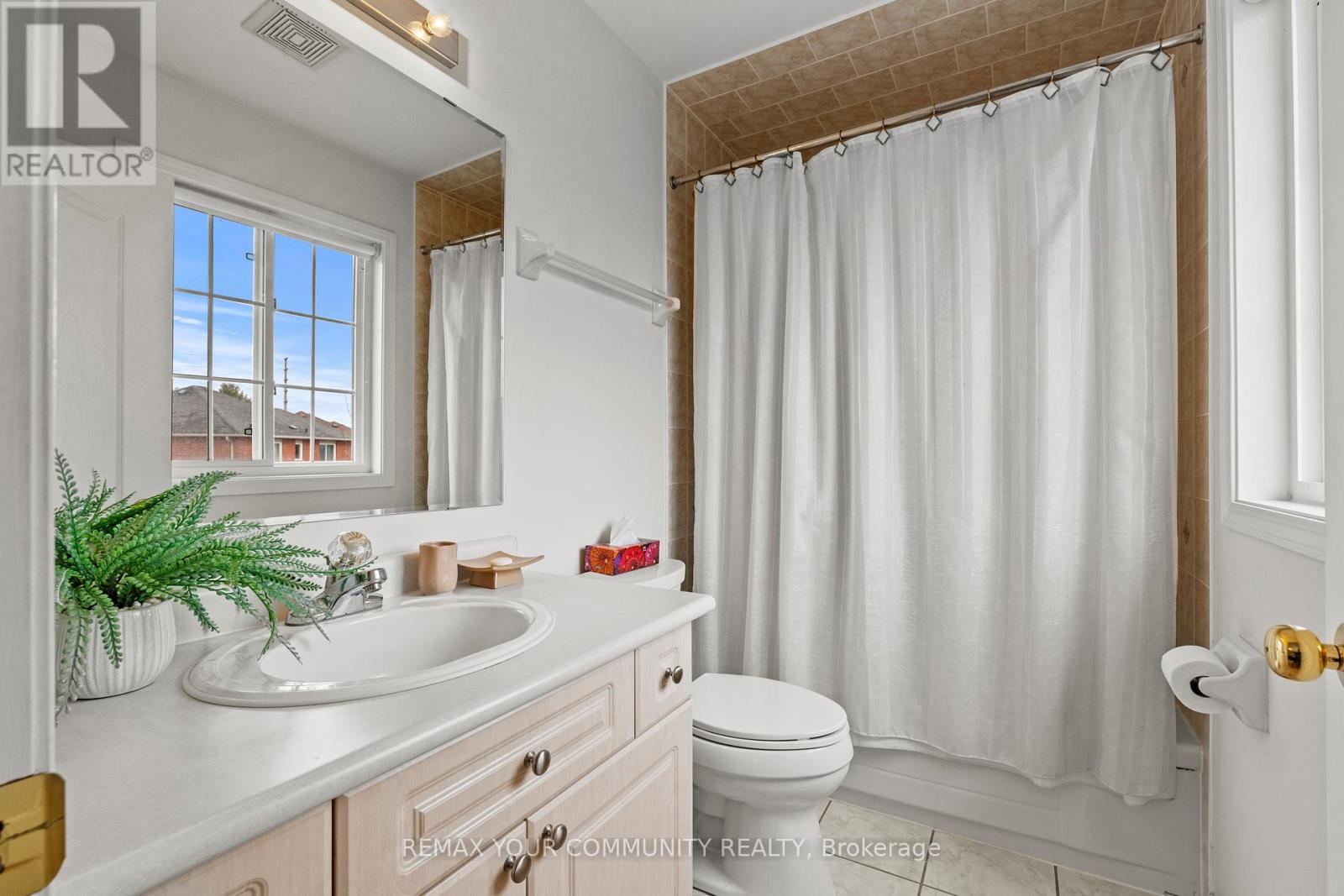 3970 Pondview Way, Mississauga, Ontario  L5N 8J8 - Photo 24 - W13025602