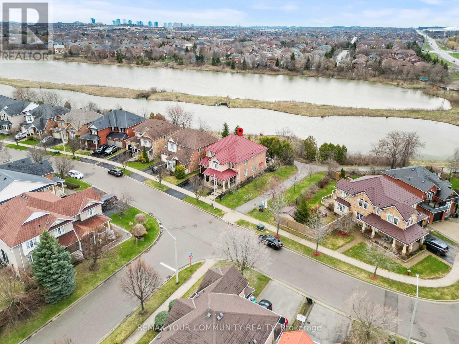 3970 Pondview Way, Mississauga, Ontario  L5N 8J8 - Photo 3 - W13025602