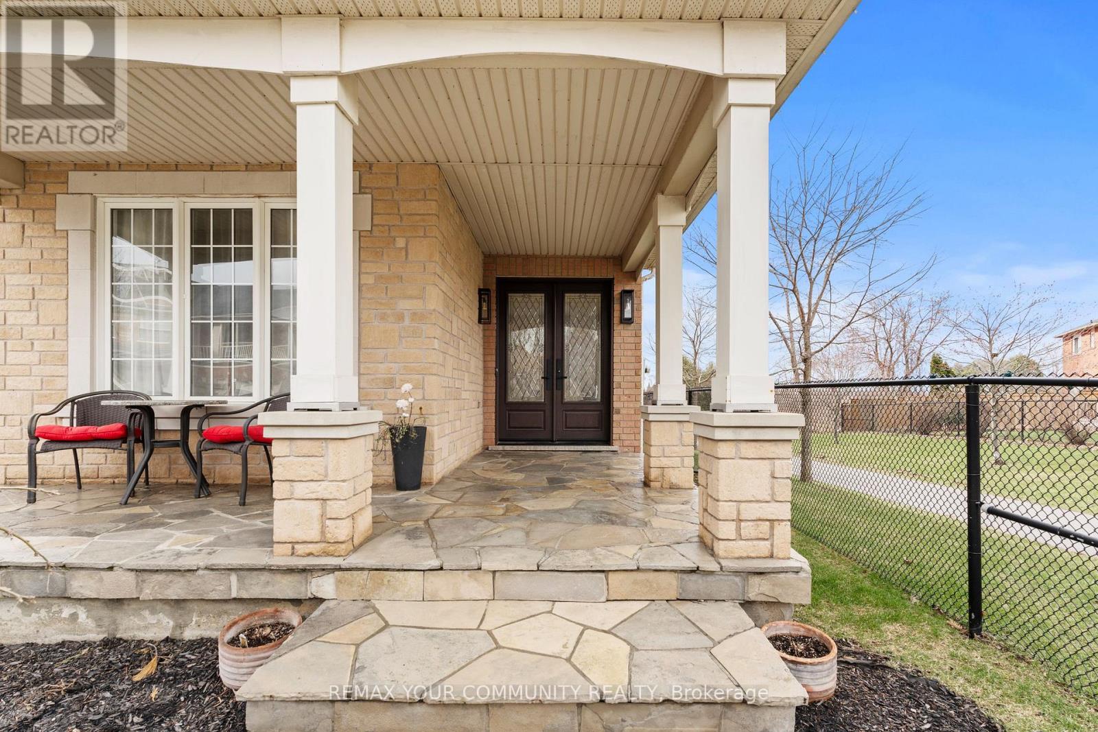 3970 Pondview Way, Mississauga, Ontario  L5N 8J8 - Photo 5 - W13025602