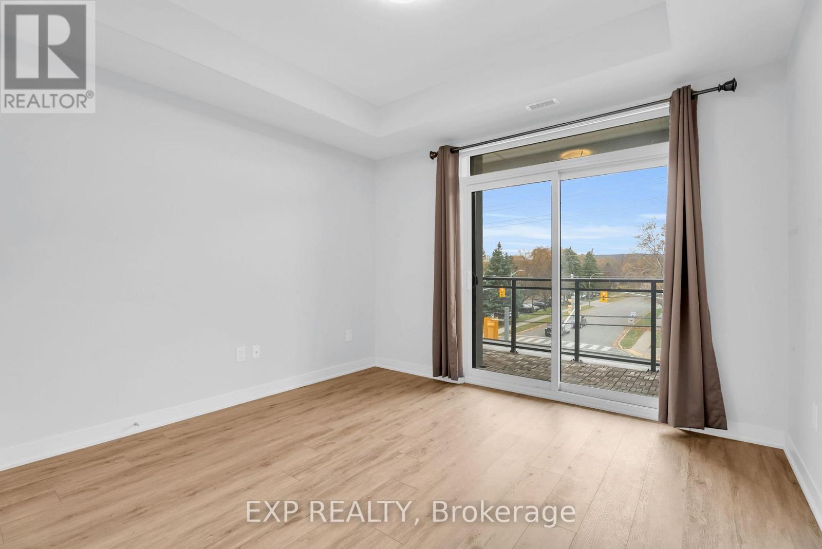 302 - 340 Plains Road E, Burlington, Ontario  L7T 0C2 - Photo 15 - W13025636