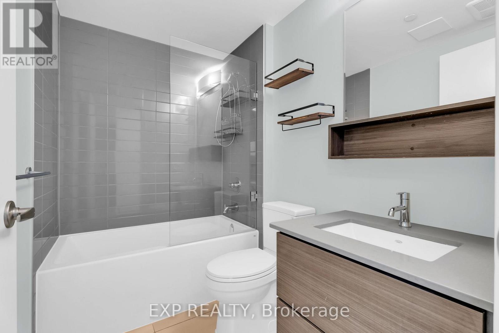 302 - 340 Plains Road E, Burlington, Ontario  L7T 0C2 - Photo 21 - W13025636