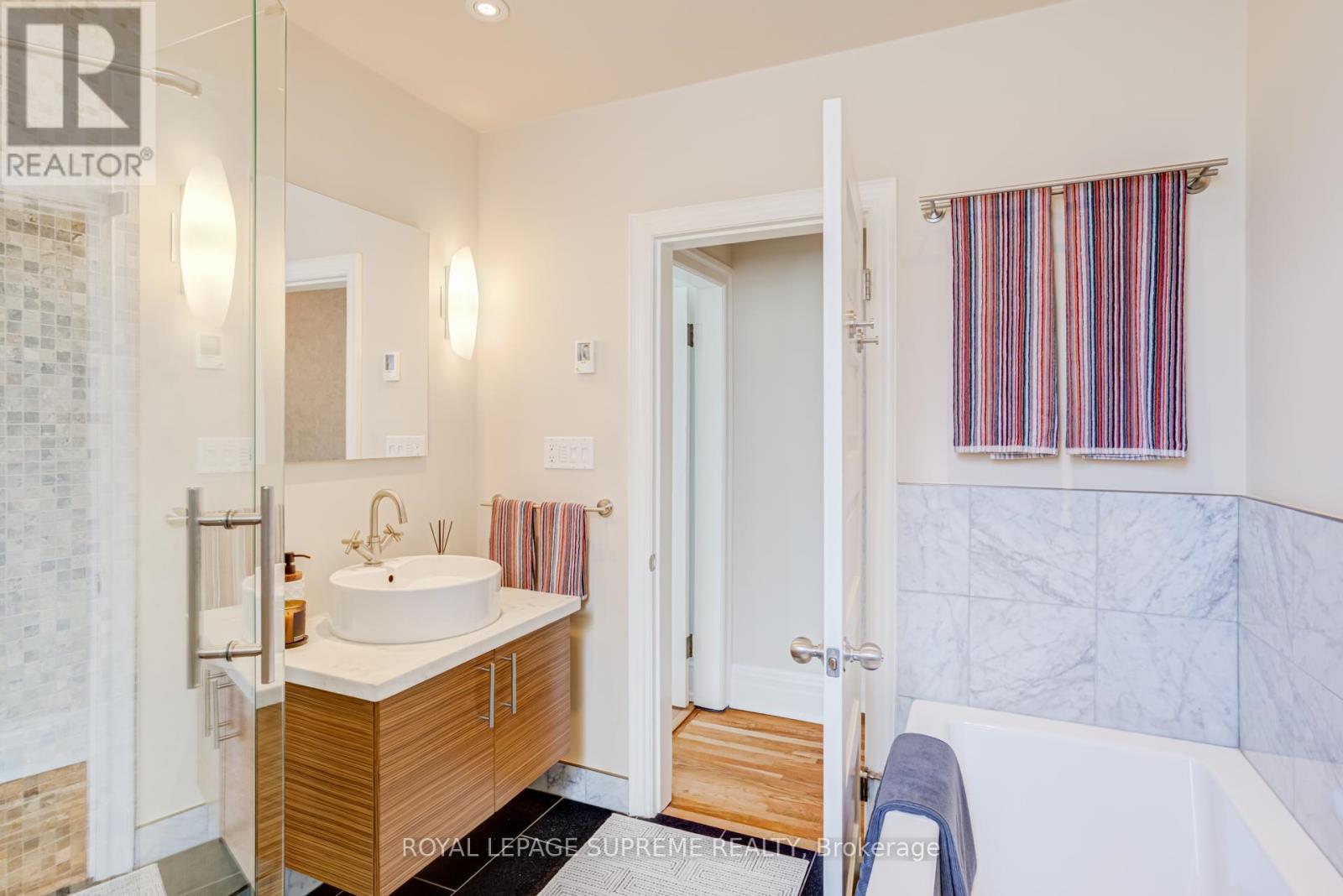 589 Gladstone Avenue, Toronto, Ontario  M6H 3J3 - Photo 29 - W13025638