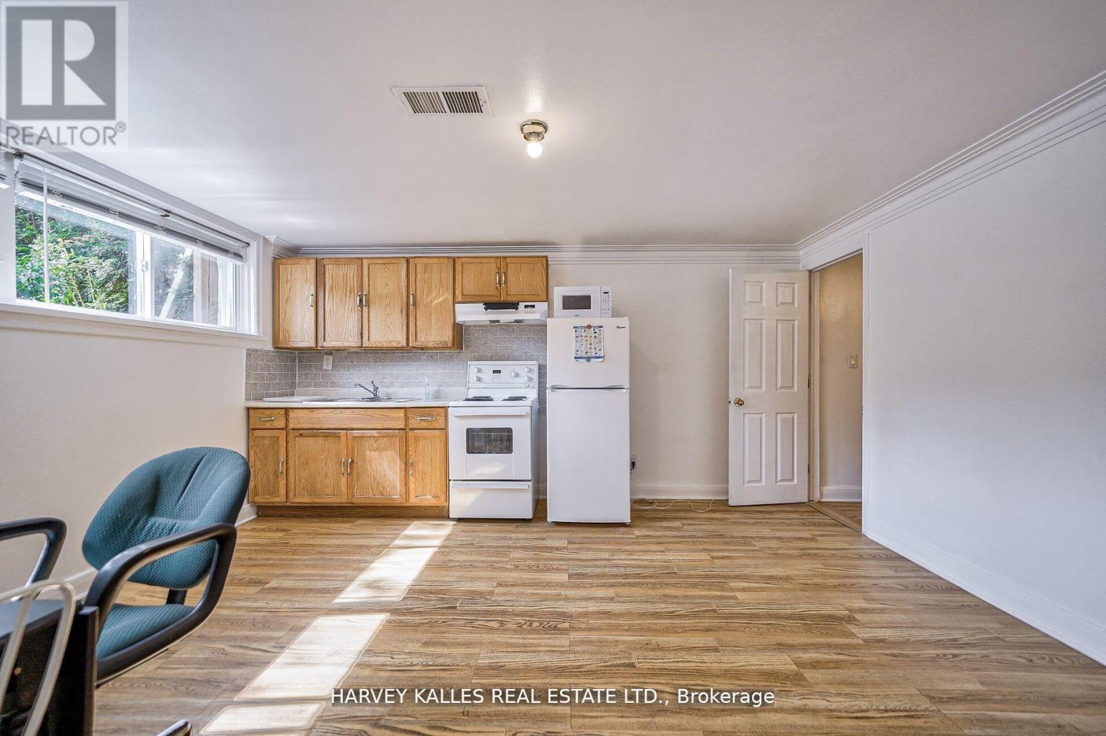 40 Dominion Road, Toronto, Ontario  M8W 1J7 - Photo 19 - W13025668