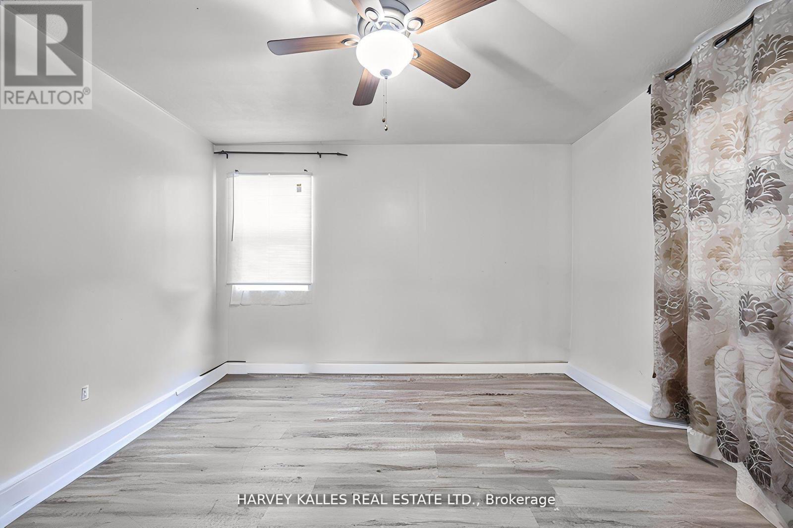 40 Dominion Road, Toronto, Ontario  M8W 1J7 - Photo 3 - W13025668