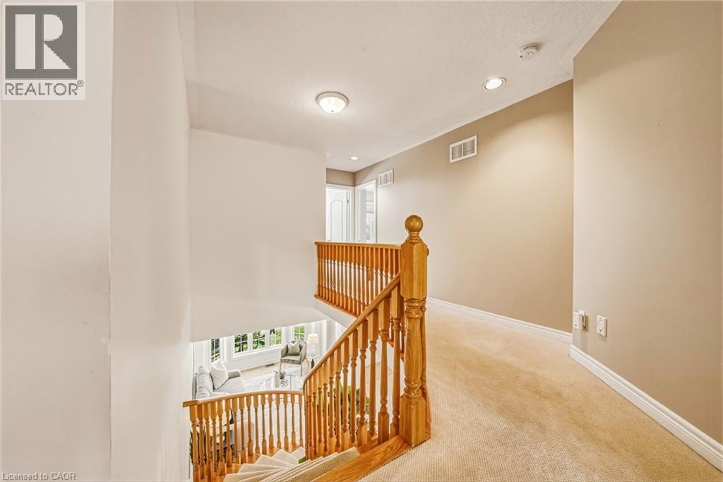 125 Creek Path Avenue, Oakville, Ontario  L6L 6T3 - Photo 17 - 40821439