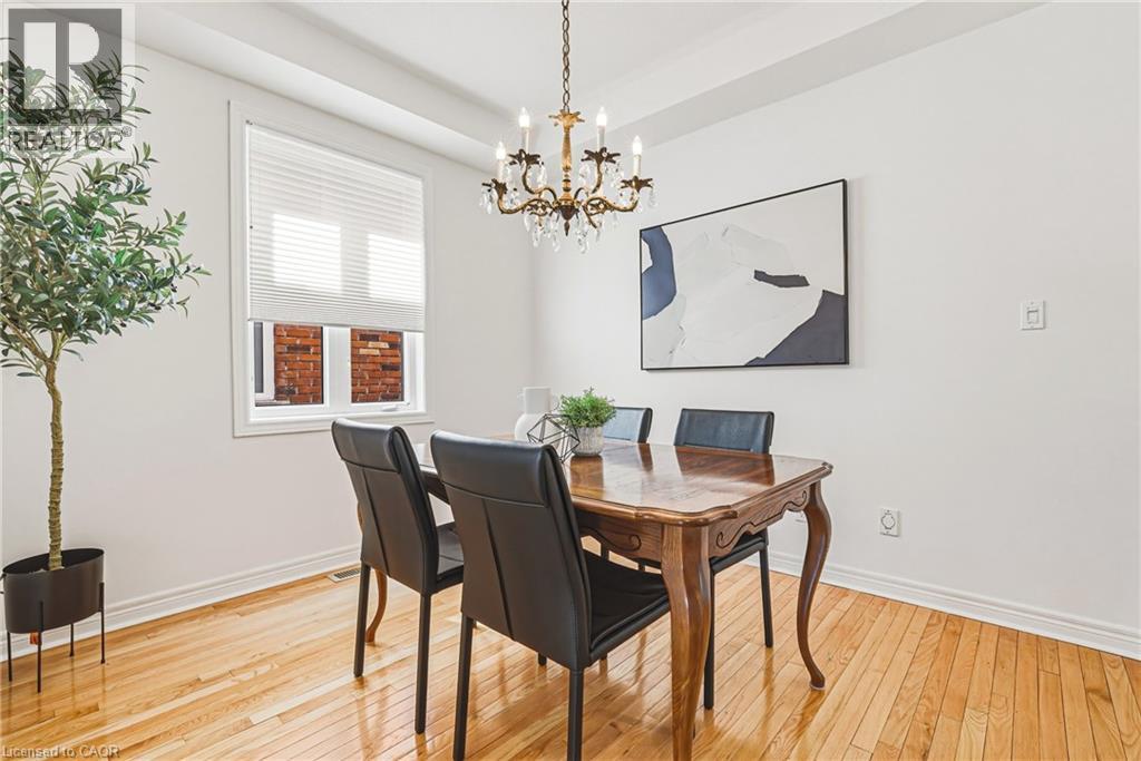 125 Creek Path Avenue, Oakville, Ontario  L6L 6T3 - Photo 7 - 40821439