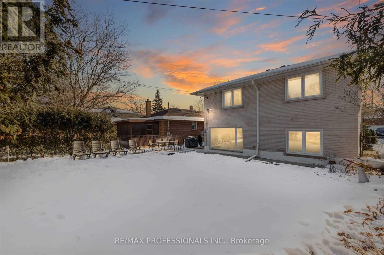 Ground - 11 Grasspoint Crescent, Toronto, Ontario  M9C 2T9 - Photo 12 - W13025714