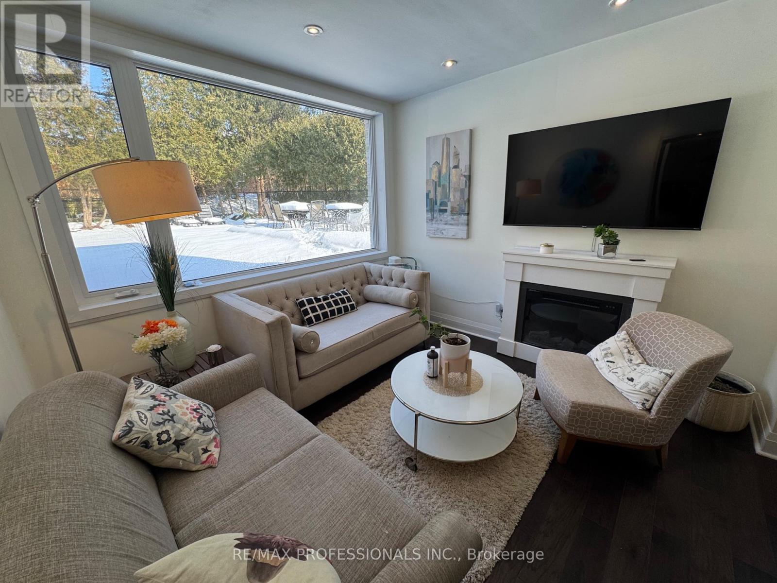 Ground - 11 Grasspoint Crescent, Toronto, Ontario  M9C 2T9 - Photo 4 - W13025714