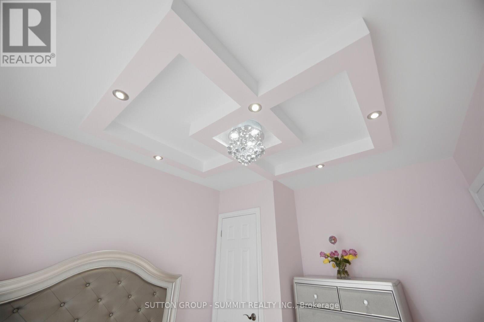 82 Macdonald Street, Toronto, Ontario  M8V 1Y4 - Photo 19 - W13025720