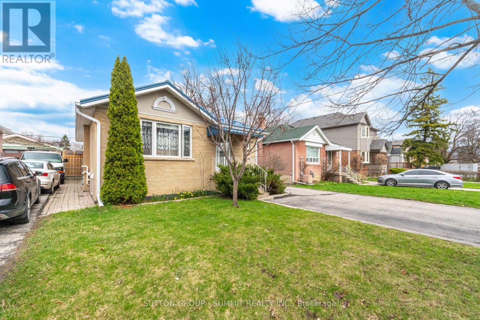 82 Macdonald Street, Toronto, Ontario  M8V 1Y4 - Photo 3 - W13025720