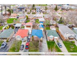 82 MACDONALD STREET, Toronto, Ontario