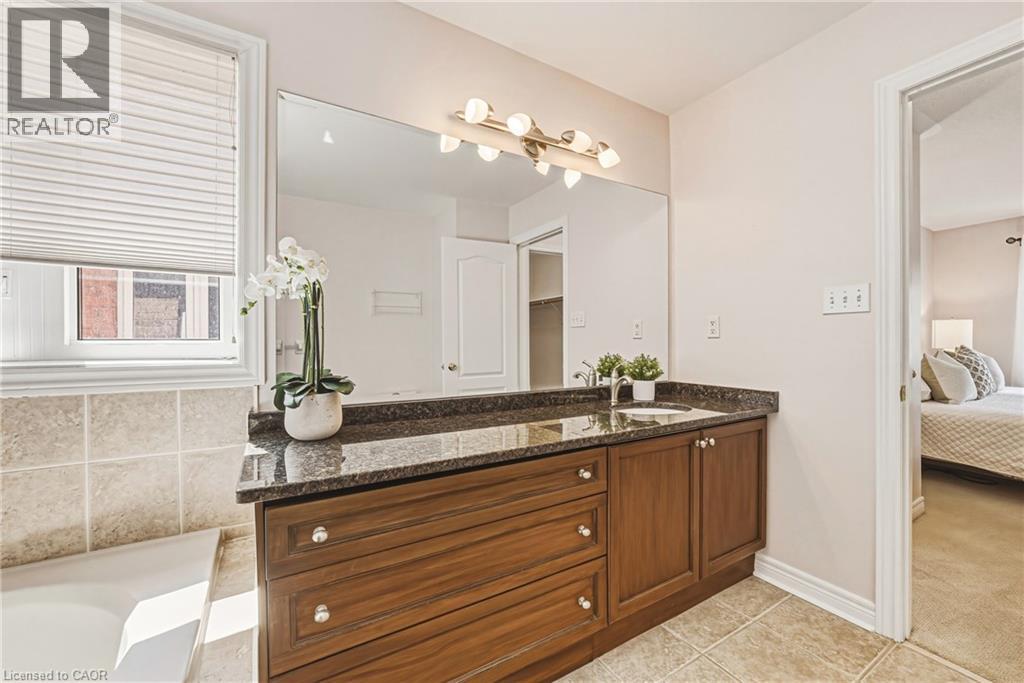 125 Creek Path Avenue, Oakville, Ontario  L6L 6T3 - Photo 23 - 40821439