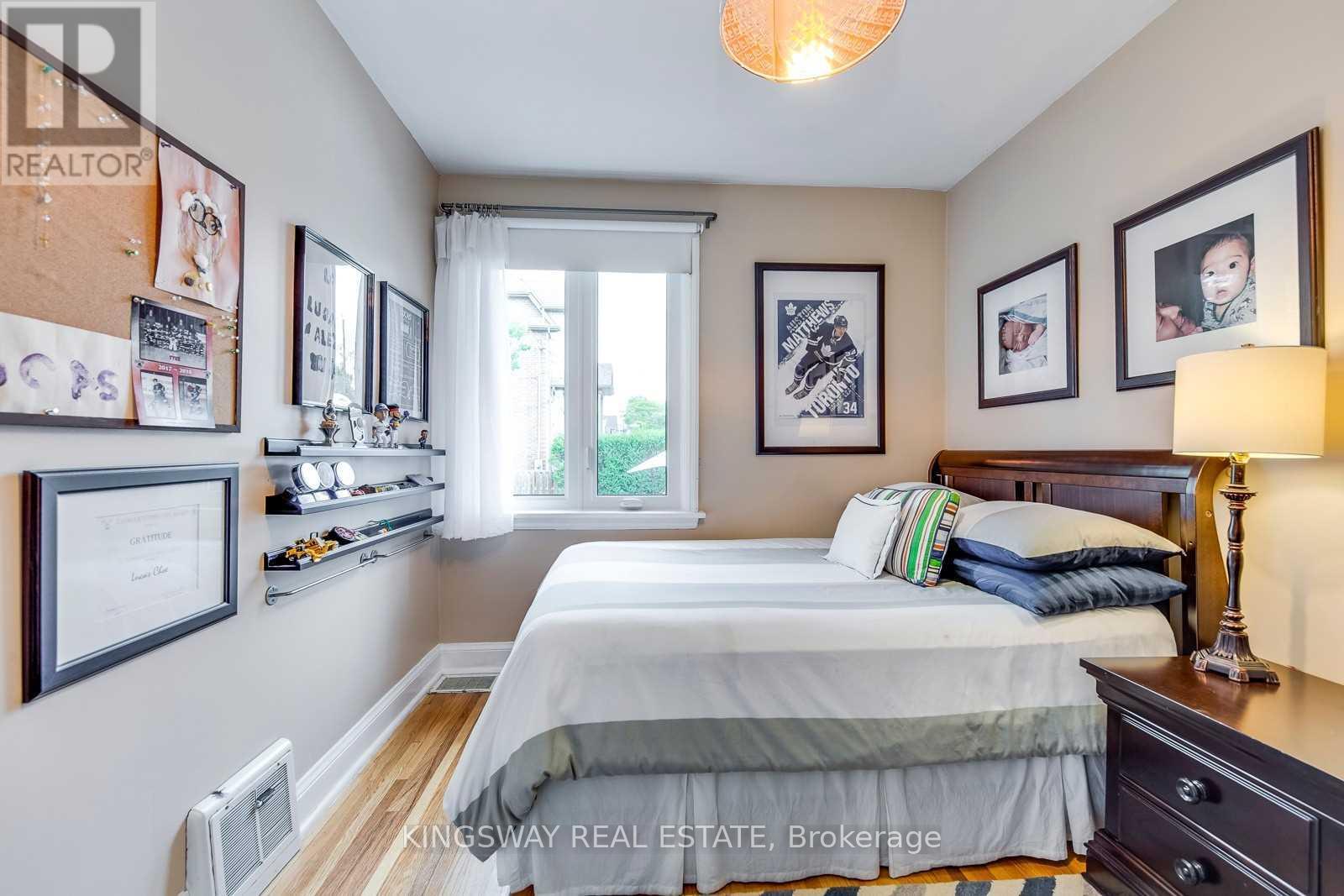 Main - 408 Lanor Avenue, Toronto, Ontario  M8W 2R6 - Photo 15 - W13025750