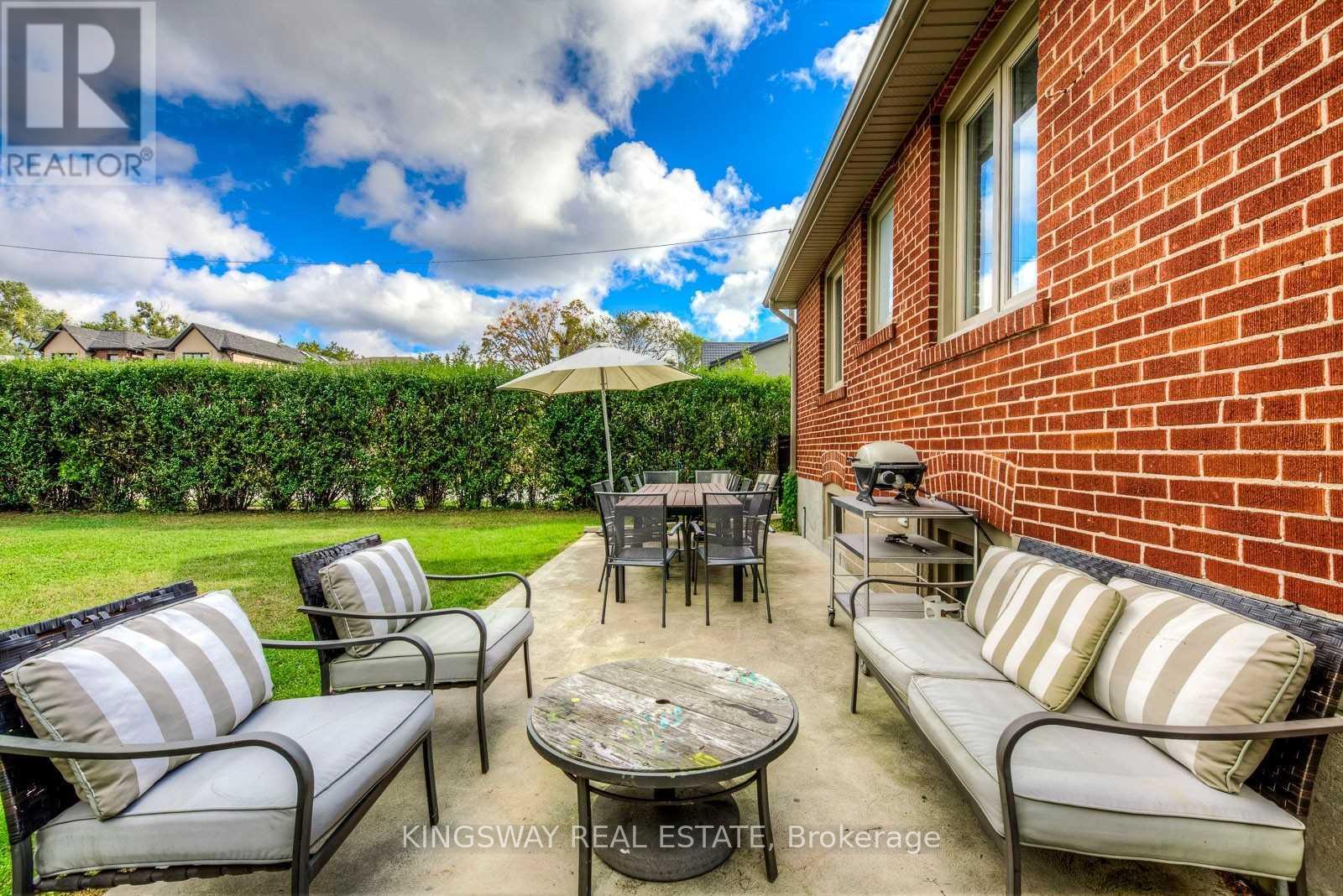 Main - 408 Lanor Avenue, Toronto, Ontario  M8W 2R6 - Photo 19 - W13025750