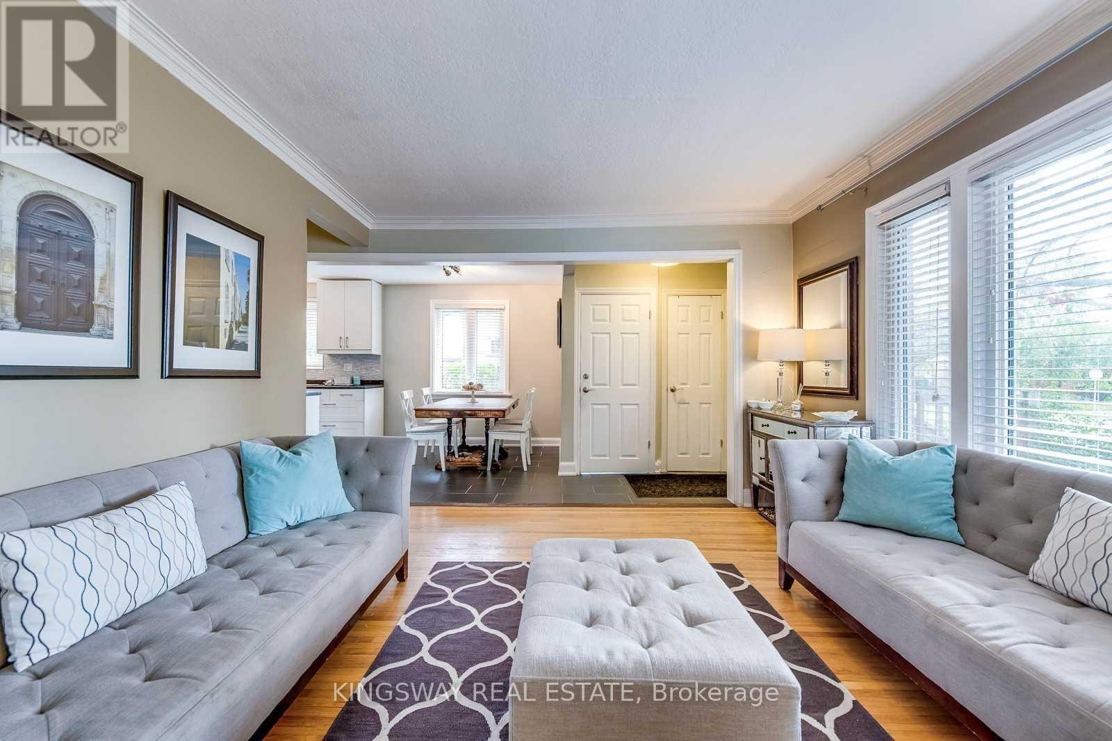 Main - 408 Lanor Avenue, Toronto, Ontario  M8W 2R6 - Photo 5 - W13025750