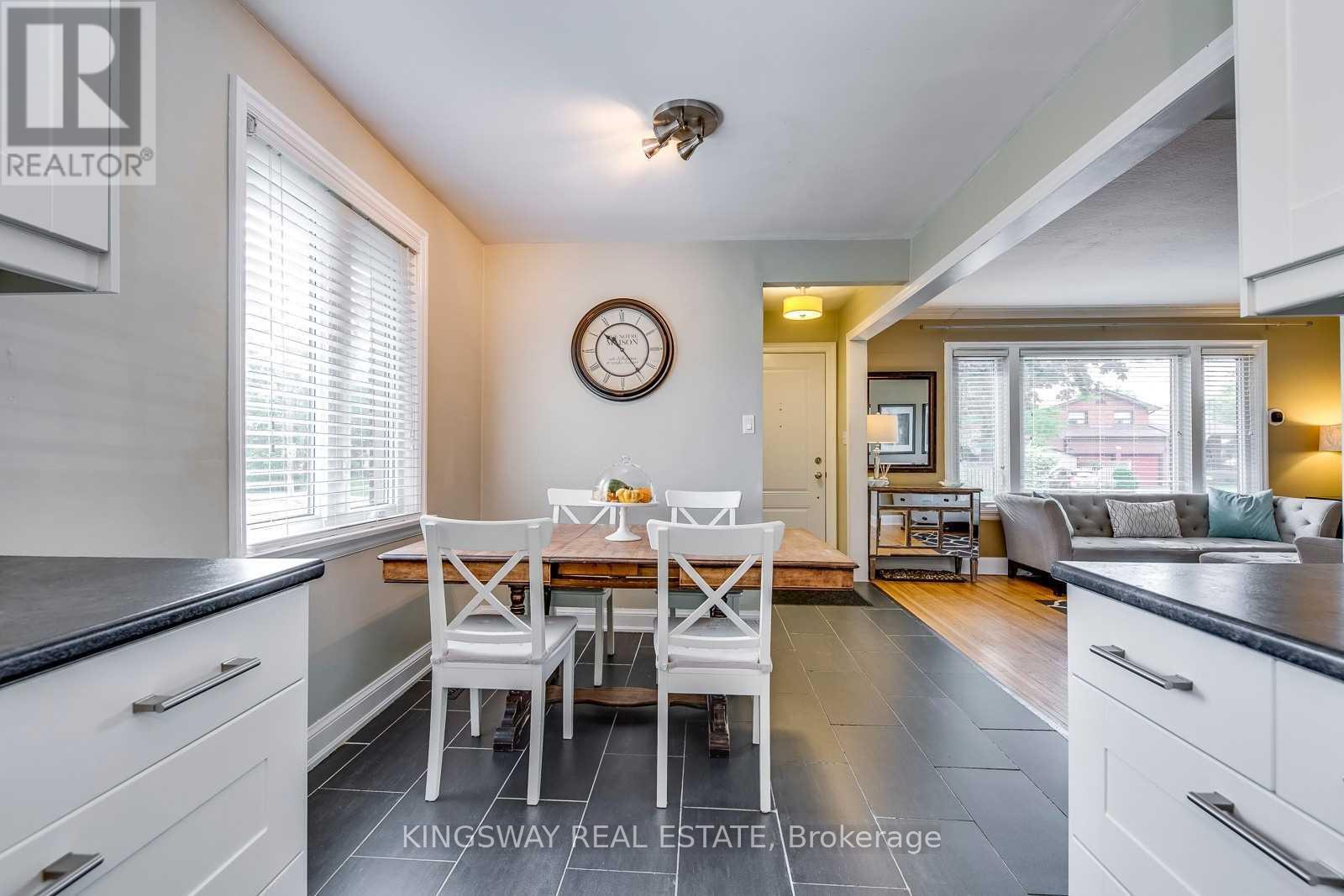 Main - 408 Lanor Avenue, Toronto, Ontario  M8W 2R6 - Photo 8 - W13025750