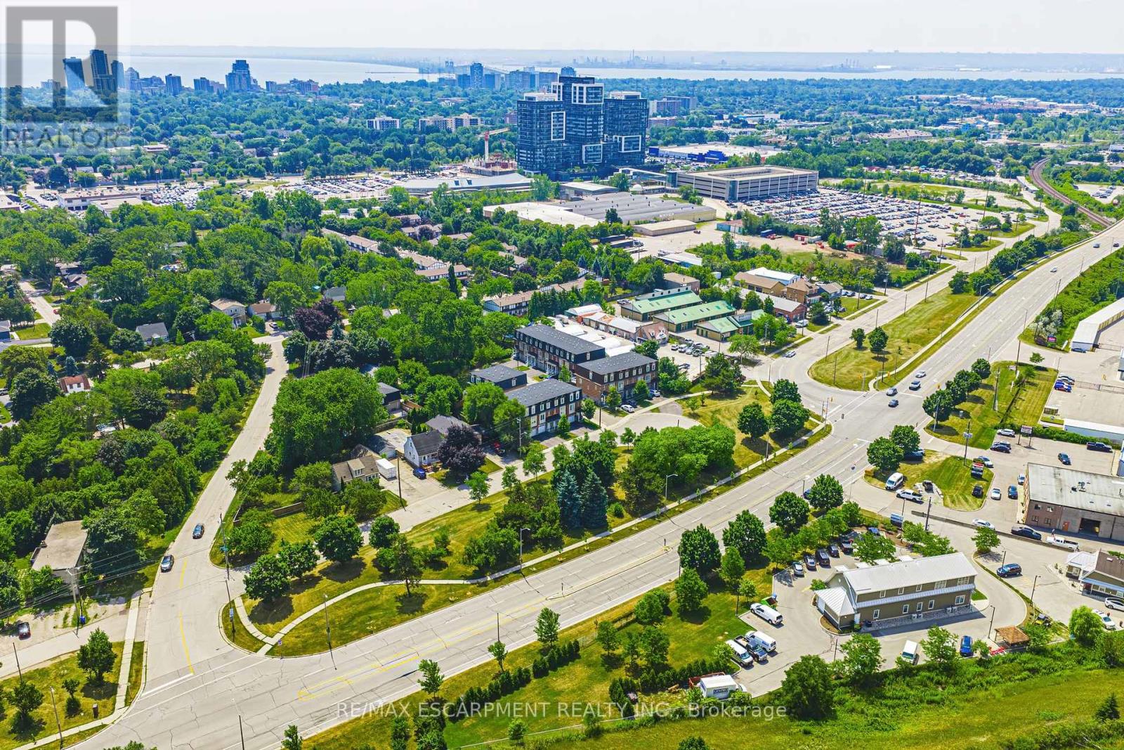 4 - 2220 Queensway Drive, Burlington, Ontario  L7R 0E7 - Photo 33 - W13025784