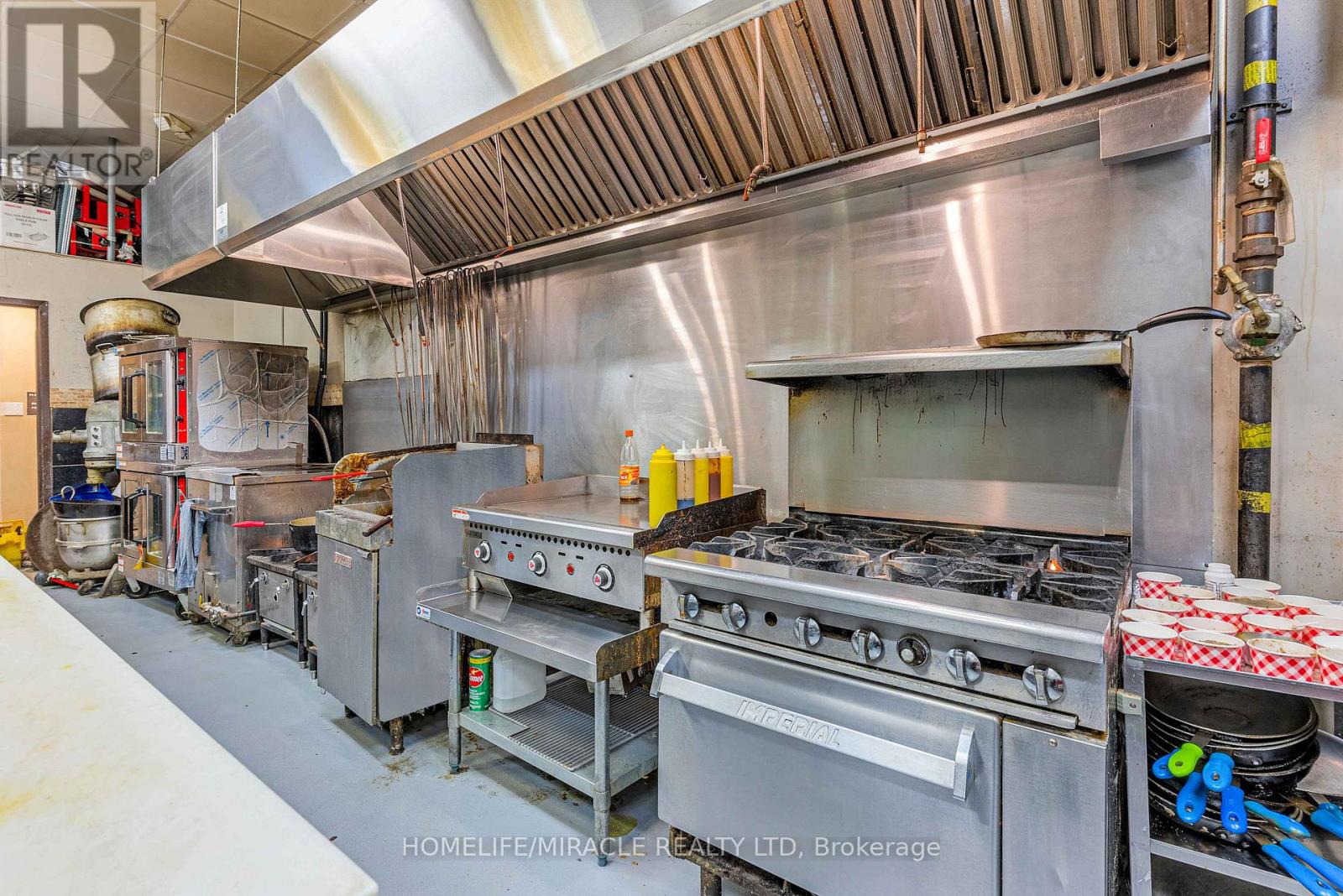 Unit A - 7454 Airport Road, Mississauga, Ontario  L4T 2H5 - Photo 13 - W13025824