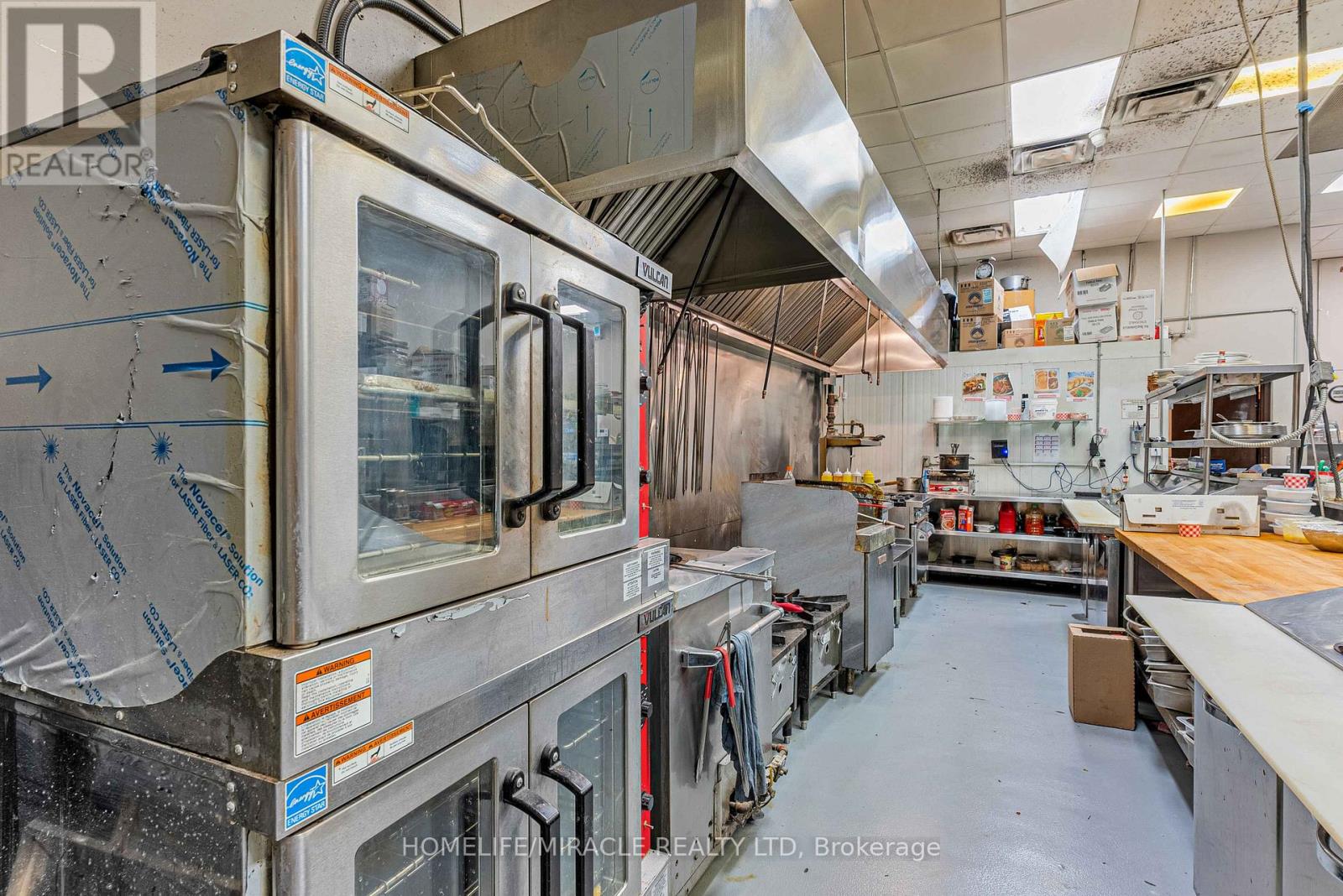 Unit A - 7454 Airport Road, Mississauga, Ontario  L4T 2H5 - Photo 16 - W13025824