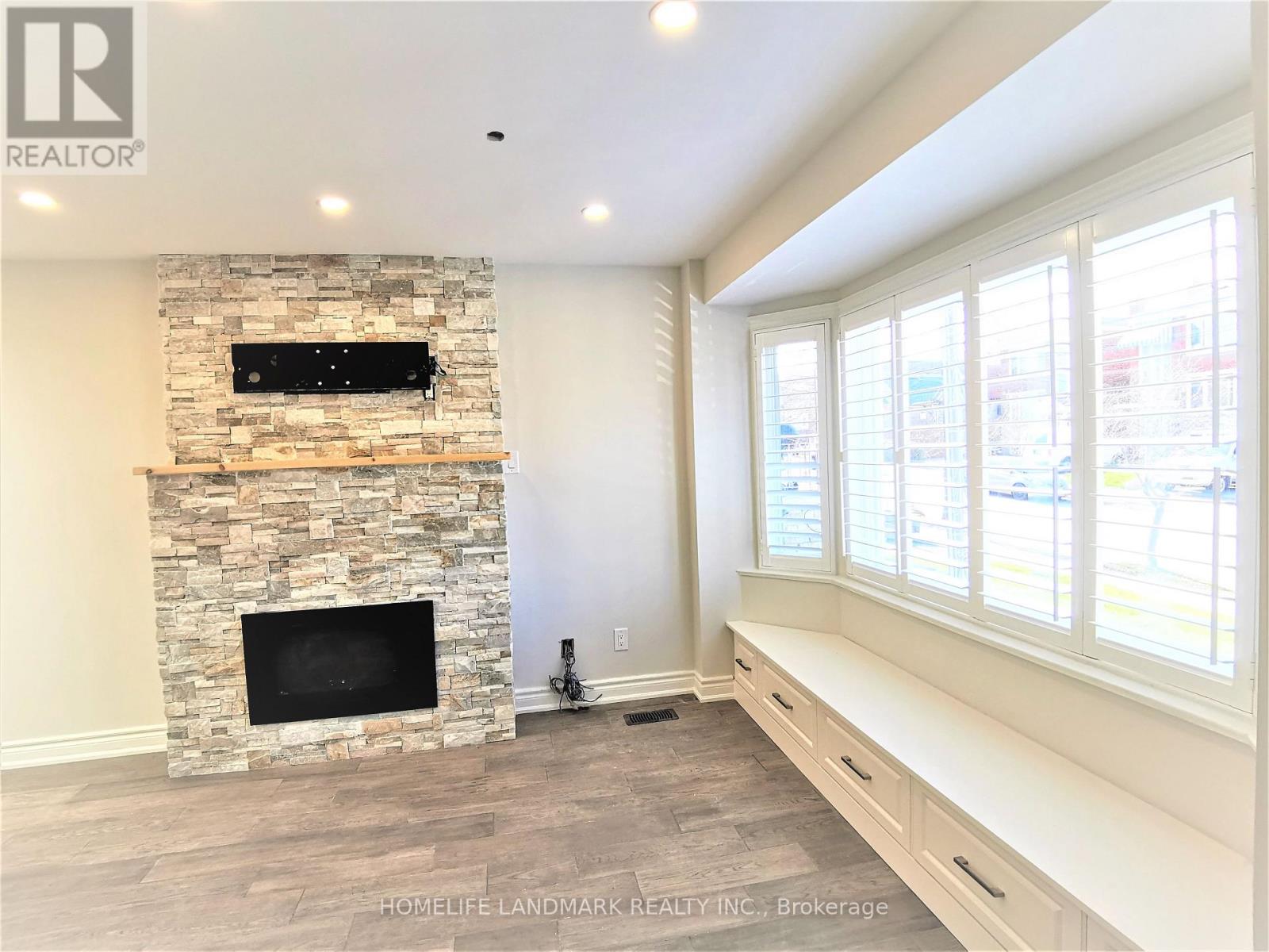 Main - 379 Whitmore Avenue, Toronto, Ontario  M6E 2N5 - Photo 11 - W13025826