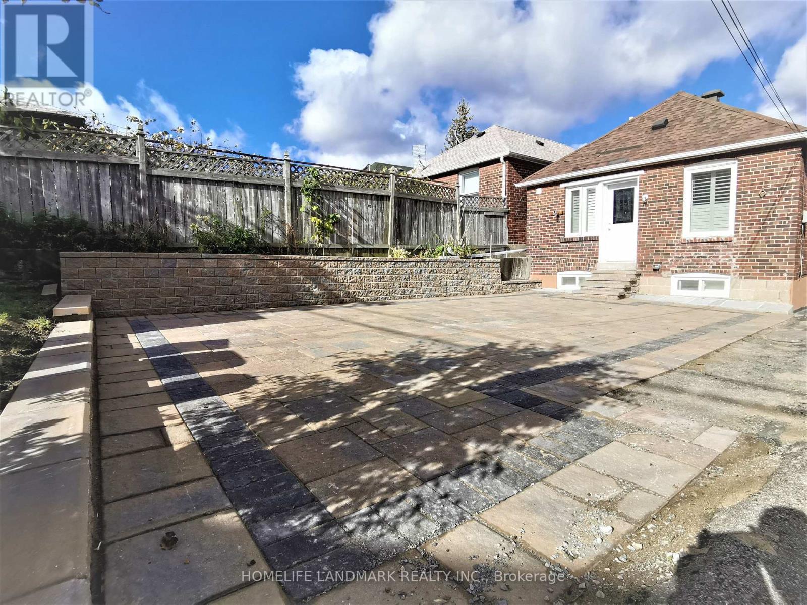 Main - 379 Whitmore Avenue, Toronto, Ontario  M6E 2N5 - Photo 24 - W13025826