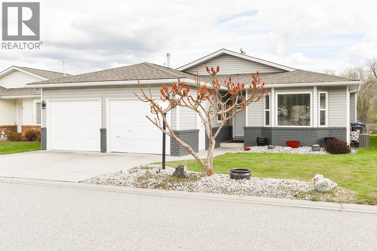 9 Kingfisher Drive, penticton, British Columbia