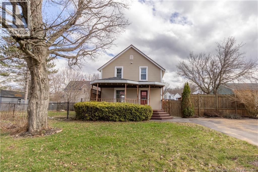 64 Park Street, Sussex, New Brunswick  E4E 1V1 - Photo 2 - NB137577