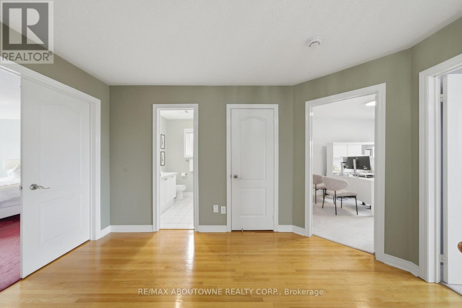 6386 Ormindale Way, Mississauga, Ontario  L5V 1J3 - Photo 19 - W13025518