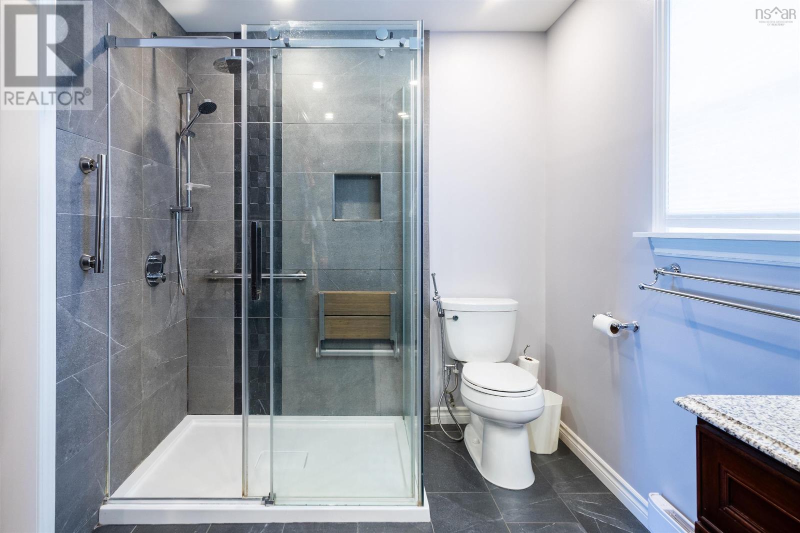 94 Cottagedale Crescent, Sydney, Nova Scotia  B1P 6T8 - Photo 30 - 202608135