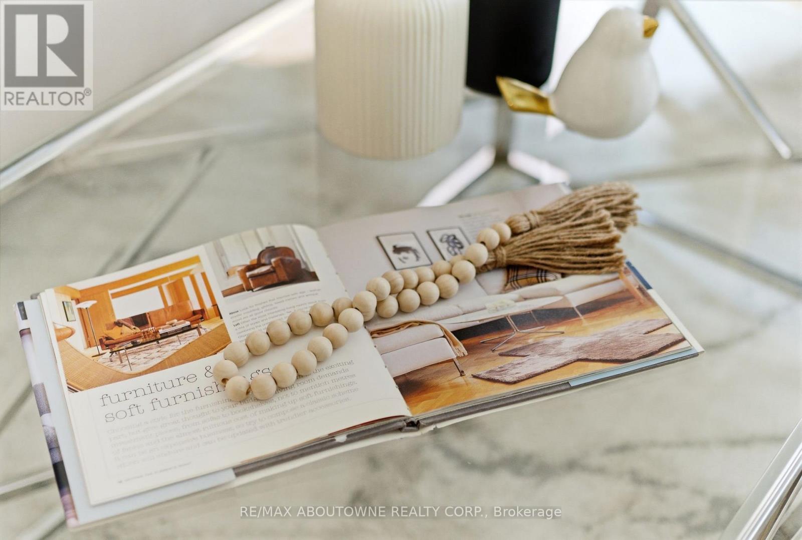 6386 Ormindale Way, Mississauga, Ontario  L5V 1J3 - Photo 6 - W13025518