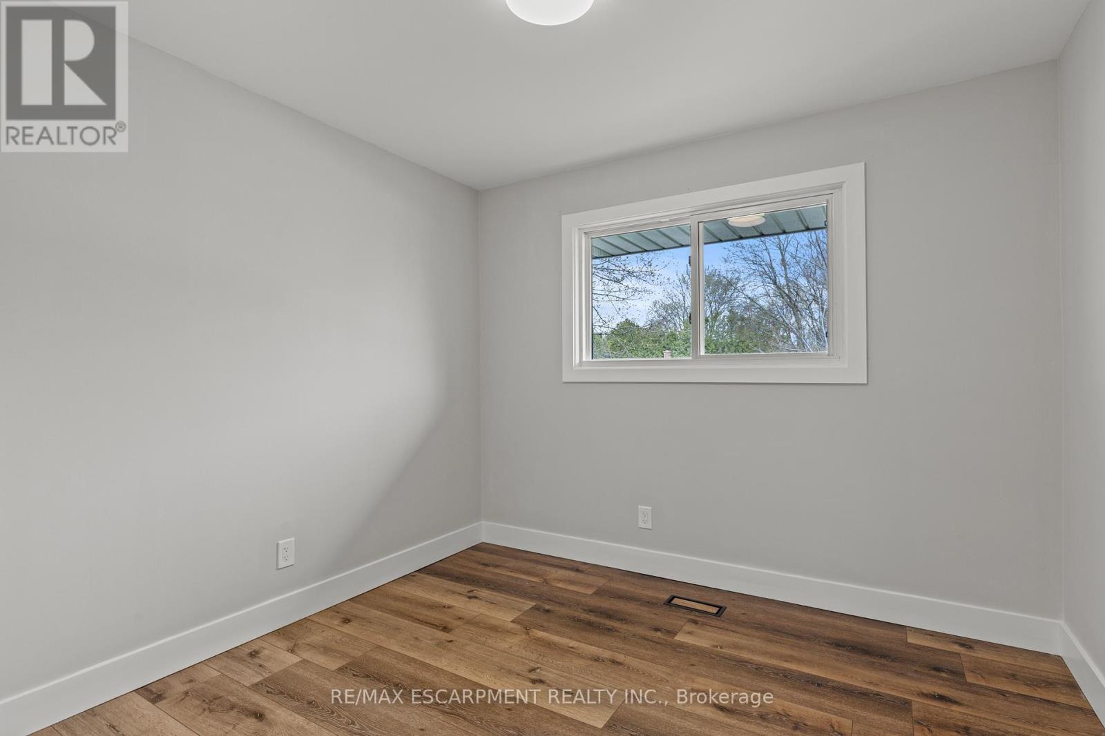 45 Driftwood Drive, Brantford, Ontario  N3R 3K2 - Photo 17 - X13025706