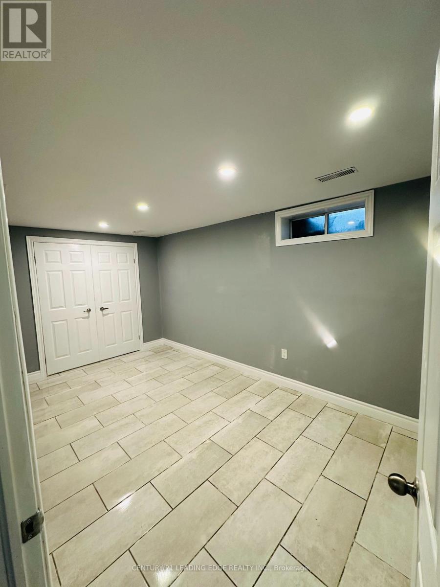 197 Prosperity Drive, Kitchener, Ontario  N2E 4E5 - Photo 22 - X13025832