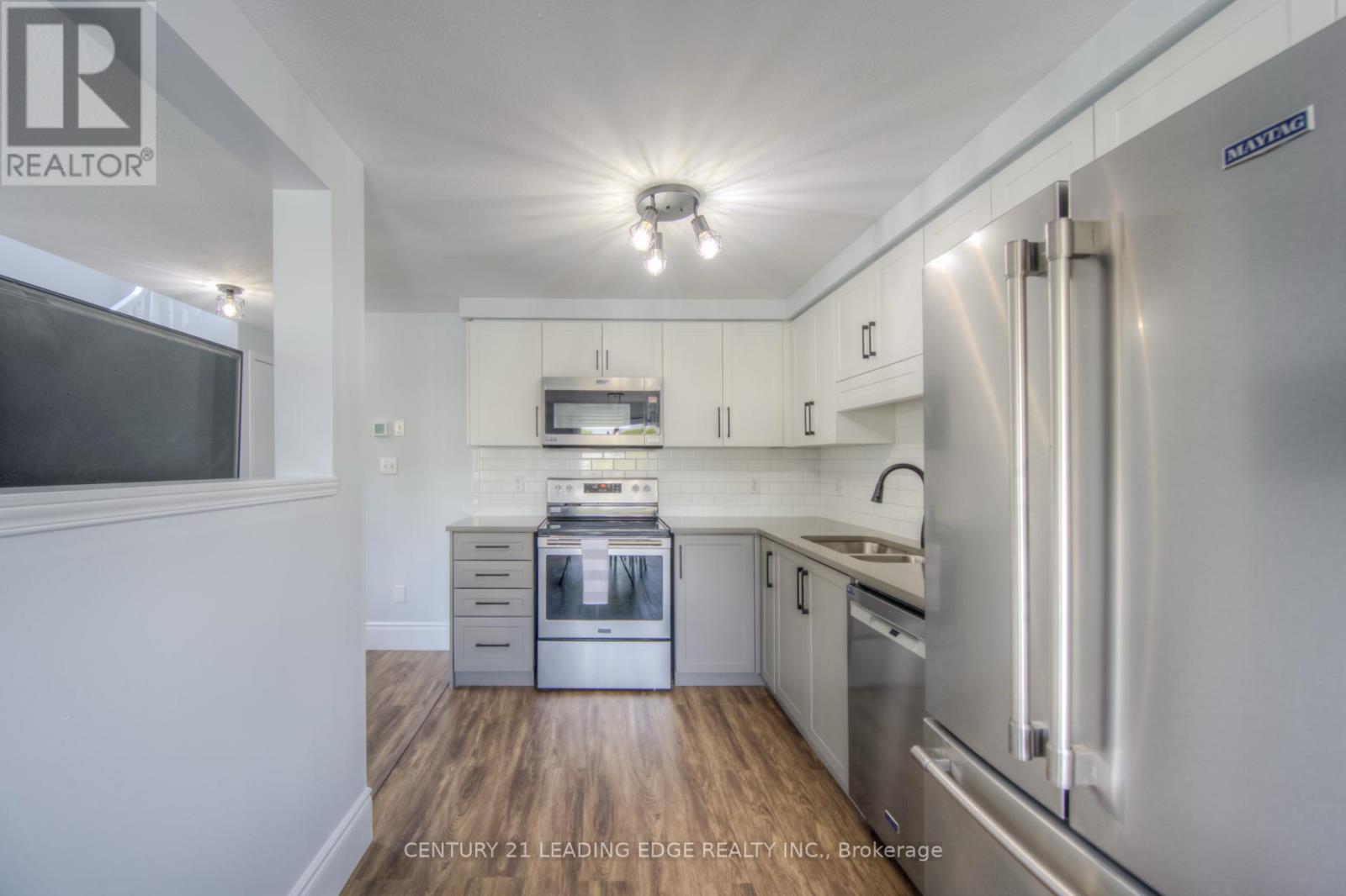 197 Prosperity Drive, Kitchener, Ontario  N2E 4E5 - Photo 4 - X13025832