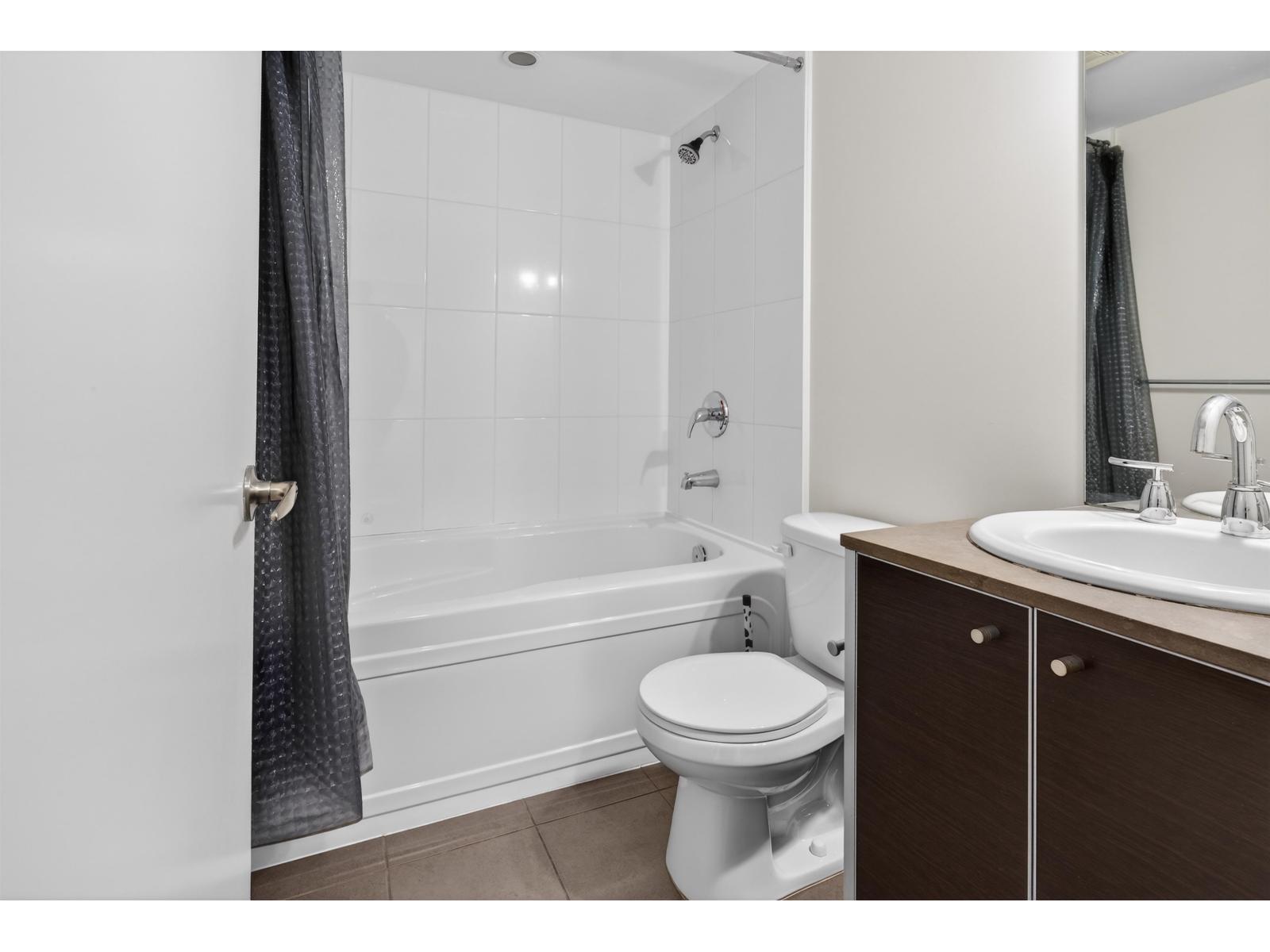 3109 9981 Whalley Boulevard, Surrey, British Columbia  V3T 0G6 - Photo 8 - R3114013