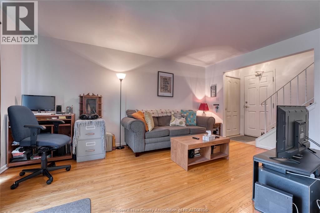 1930 Columbia Court Unit# 34, Windsor, Ontario  N9E 1B1 - Photo 3 - 26008793