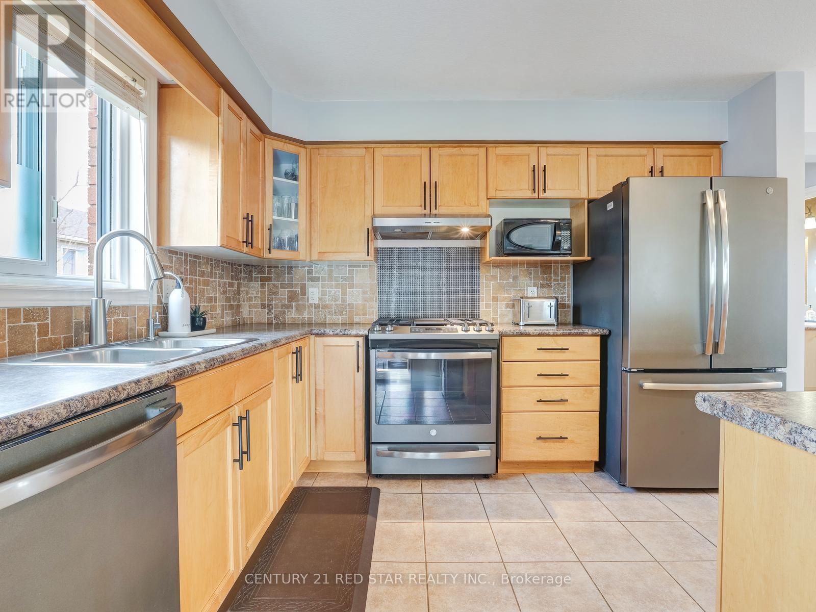 631 Doon South Drive, Kitchener, Ontario  N2P 2X5 - Photo 16 - X13006276