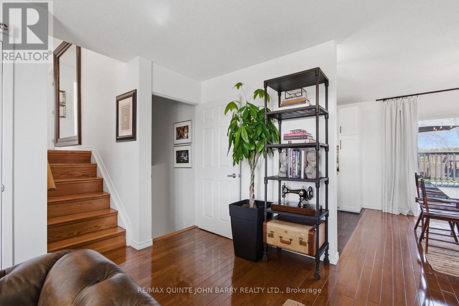 28 Fleming Road, Quinte West, Ontario  K8V 6P7 - Photo 10 - X13025856