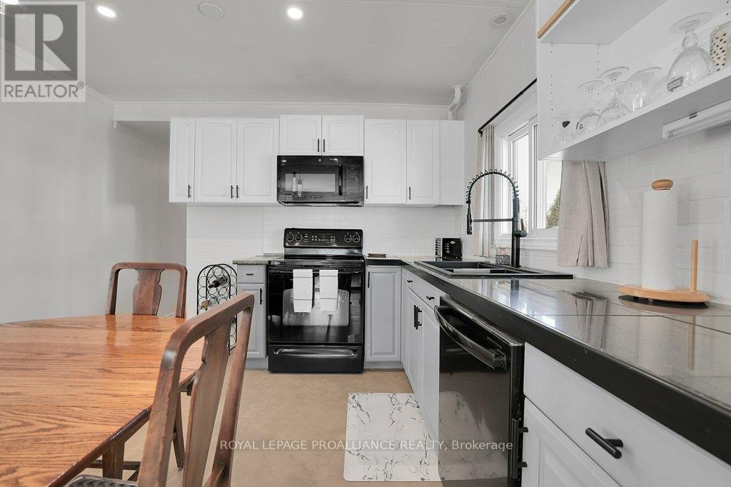 61 - 529 Old Highway 2, Quinte West, Ontario  K8V 5P5 - Photo 10 - X13025908