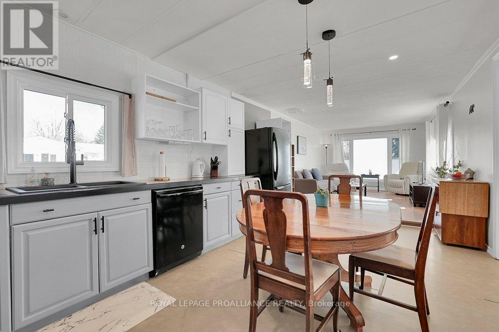 61 - 529 Old Highway 2, Quinte West, Ontario  K8V 5P5 - Photo 13 - X13025908