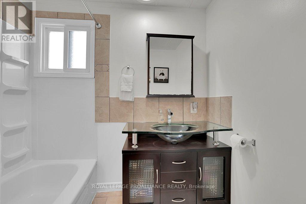 61 - 529 Old Highway 2, Quinte West, Ontario  K8V 5P5 - Photo 25 - X13025908