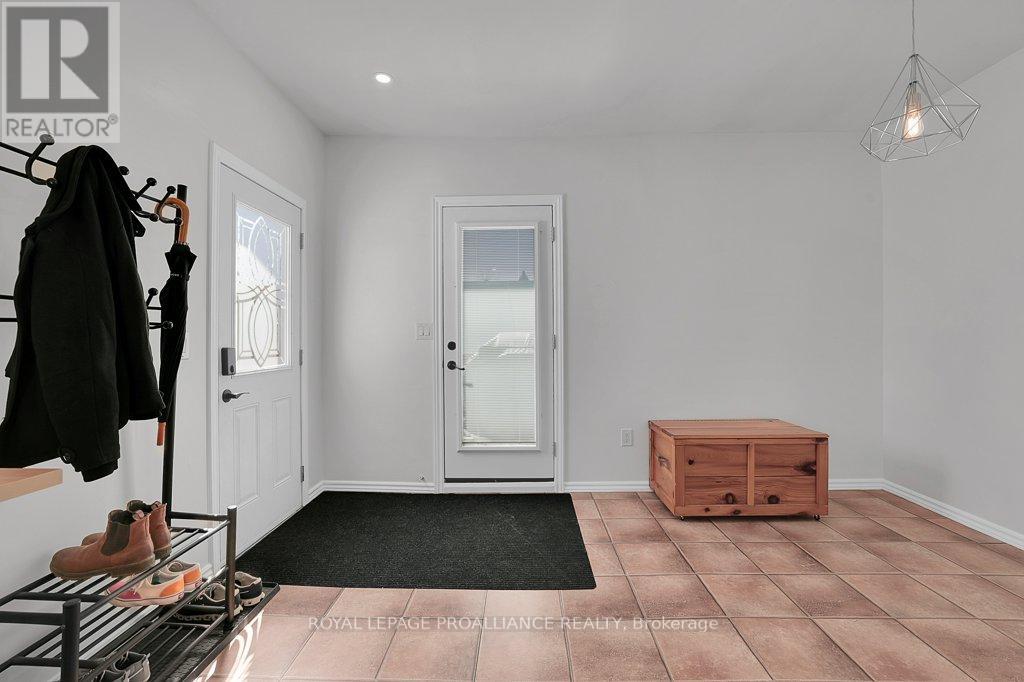 61 - 529 Old Highway 2, Quinte West, Ontario  K8V 5P5 - Photo 8 - X13025908