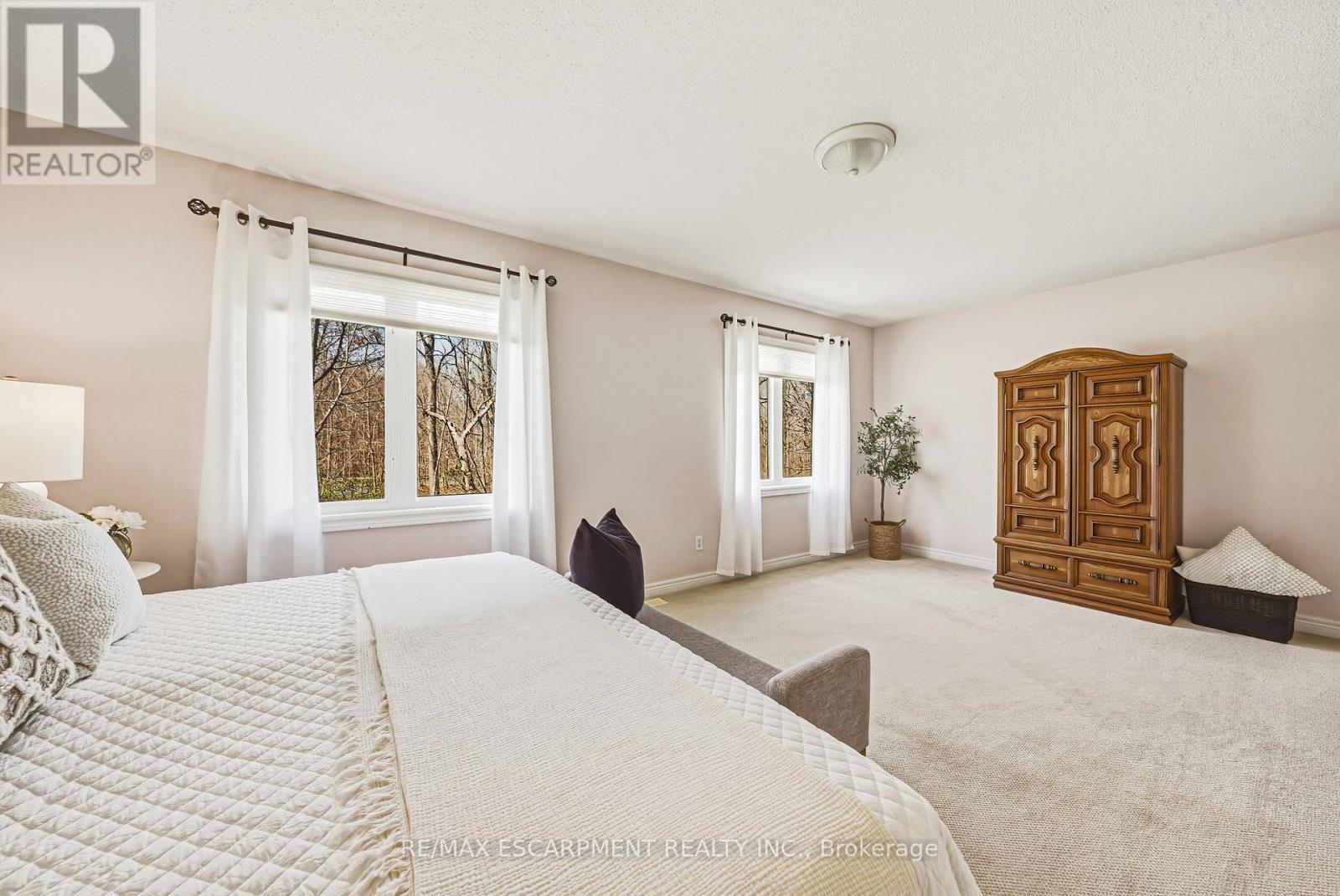 125 Creek Path Avenue, Oakville, Ontario  L6L 6T3 - Photo 20 - W13021472