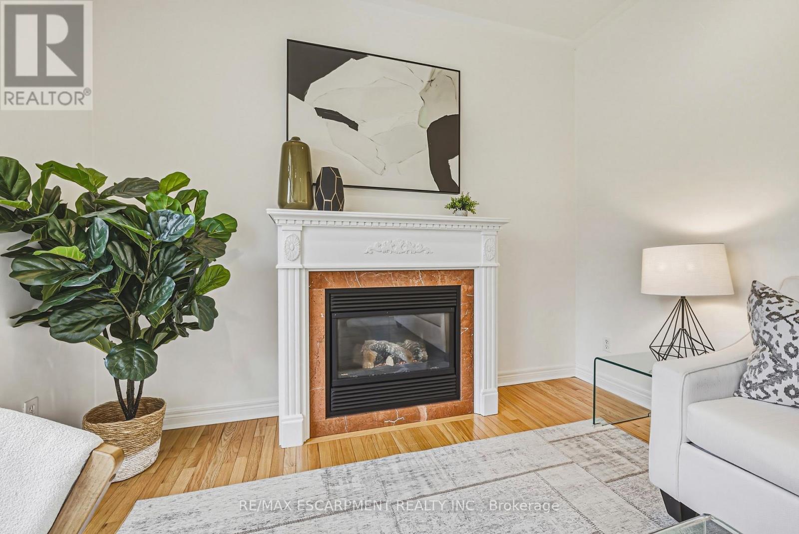 125 Creek Path Avenue, Oakville, Ontario  L6L 6T3 - Photo 14 - W13021472