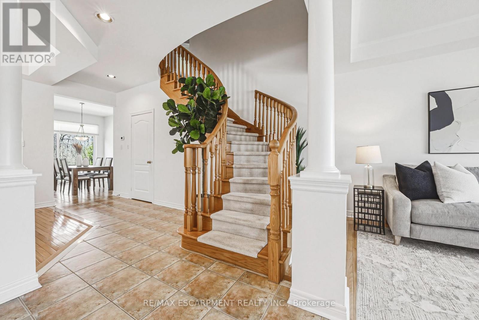 125 Creek Path Avenue, Oakville, Ontario  L6L 6T3 - Photo 6 - W13021472