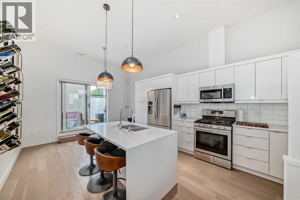 109, 15 Rosscarrock Gate SW, Calgary, Alberta  T3C 1E6 - Photo 8 - A2286369