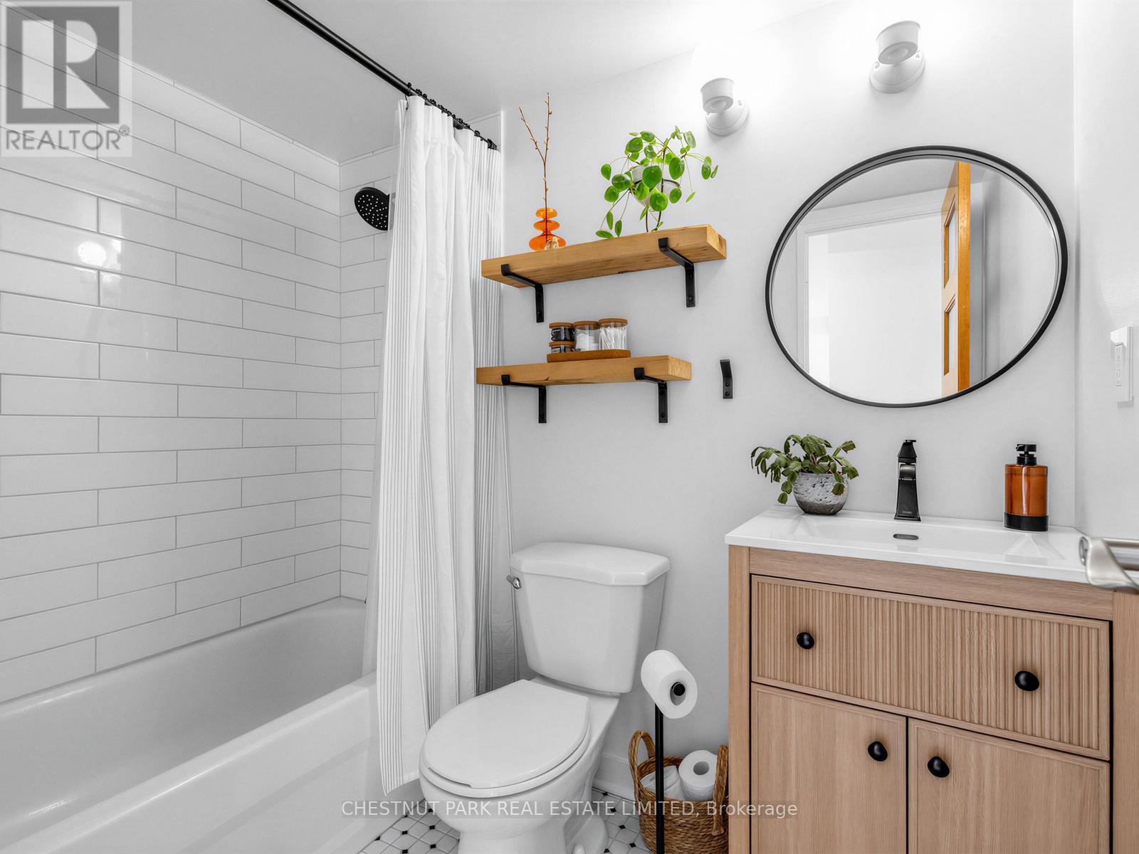 1210 - 541 Blackthorn Avenue, Toronto, Ontario  M6M 5A6 - Photo 18 - W13025222