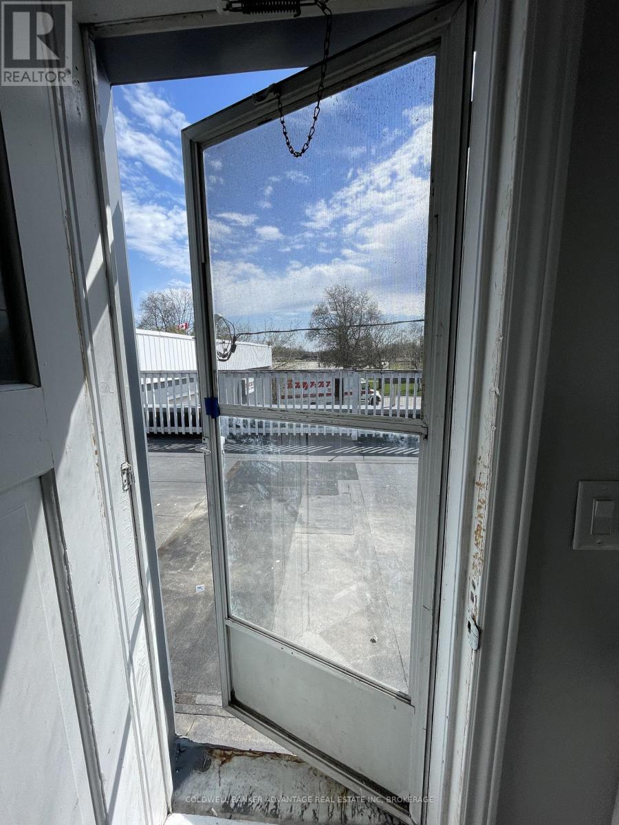 1 - 936 East Main Street, Welland, Ontario  L3B 3Y9 - Photo 8 - X12942866