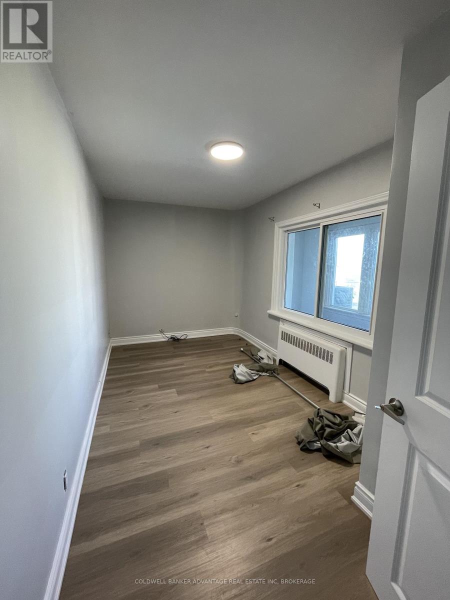 1 - 936 East Main Street, Welland, Ontario  L3B 3Y9 - Photo 3 - X12942866